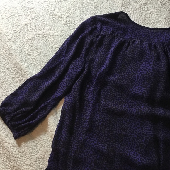 Joie 100% Silk Cheetah Print Top Cobalt Blue M/L - Picture 4 of 9